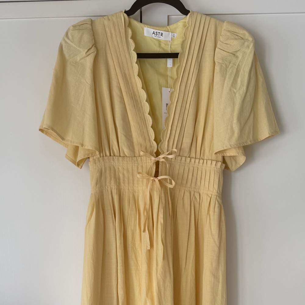 Women's Hadleigh Scallop Trim Midi Dress - Picture 5 of 5